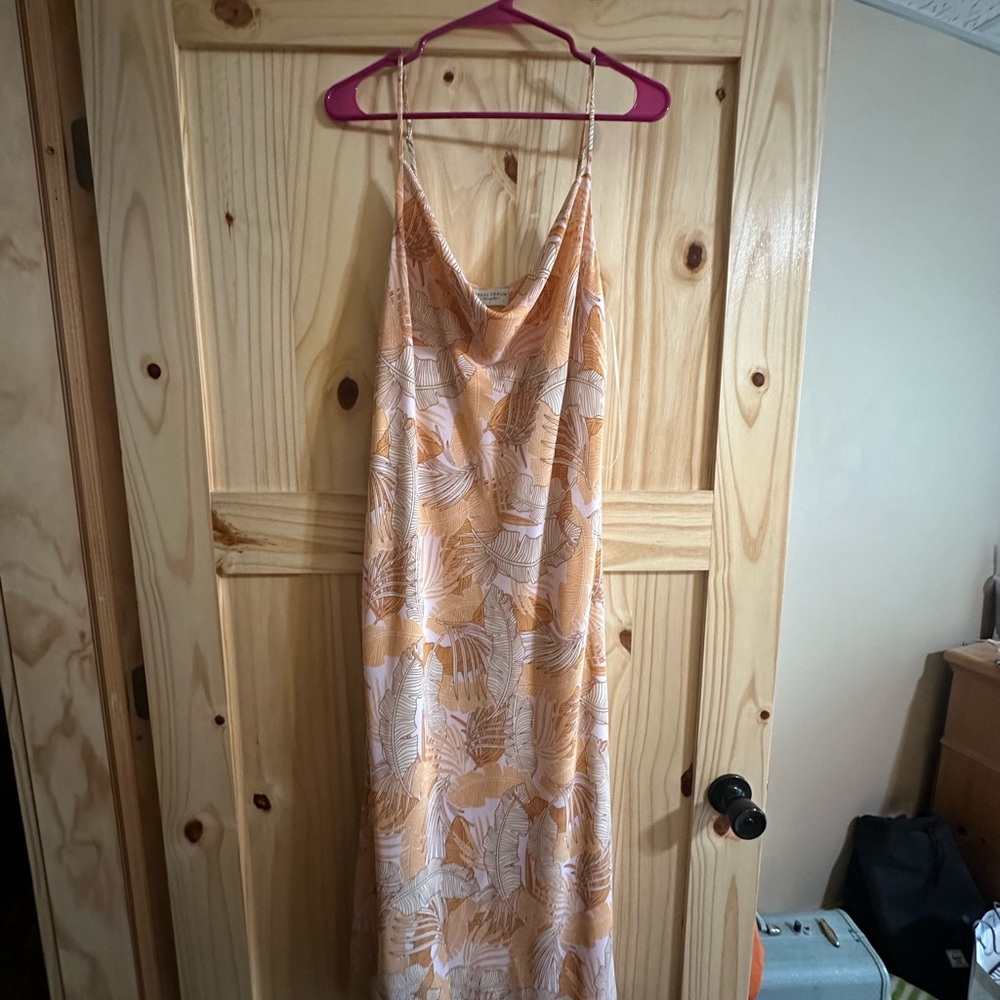 Dress Forum Orange and White Leaf Maxi Dress